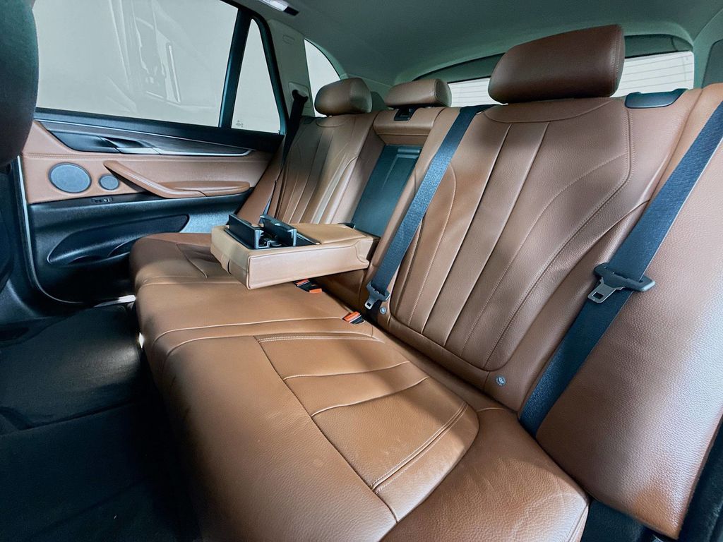 Thumbnail: 2015 BMW X5 - 25