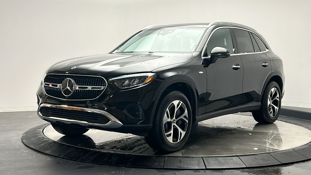 2025 Mercedes-Benz GLC 350 3