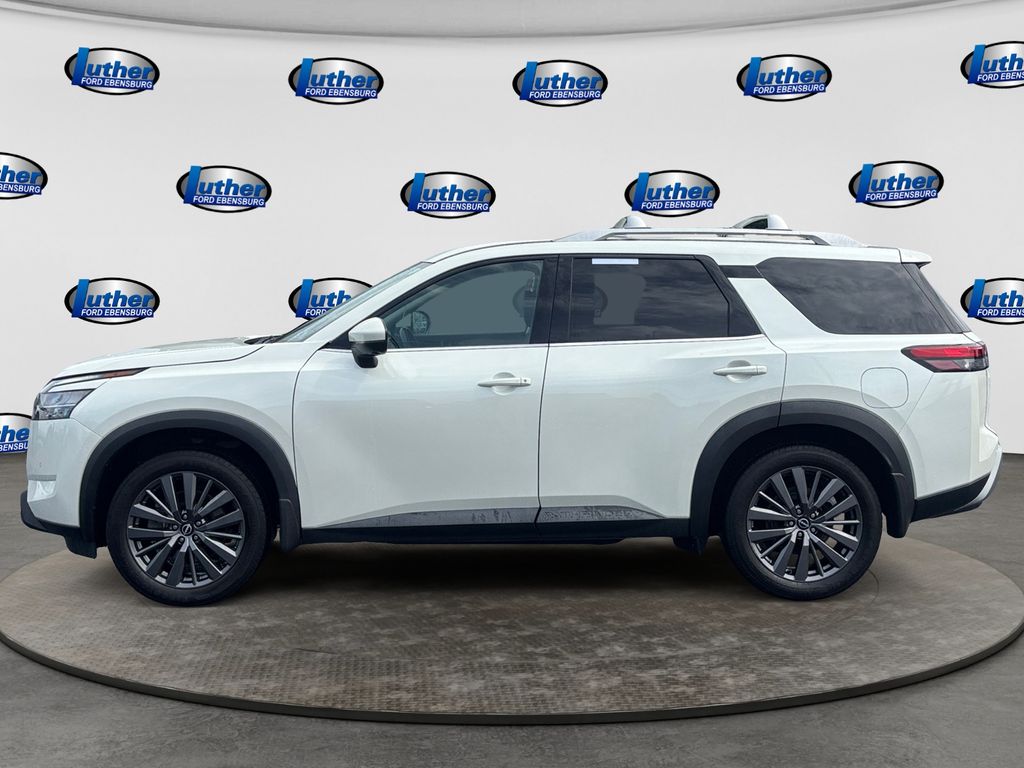2024 Nissan Pathfinder SL White at Bob Ruth Ford