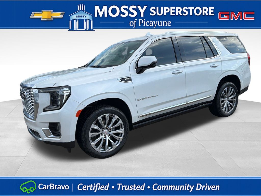 White Frost Tricoat 2022 GMC Yukon Denali RWD SUV / Crossover 4X2