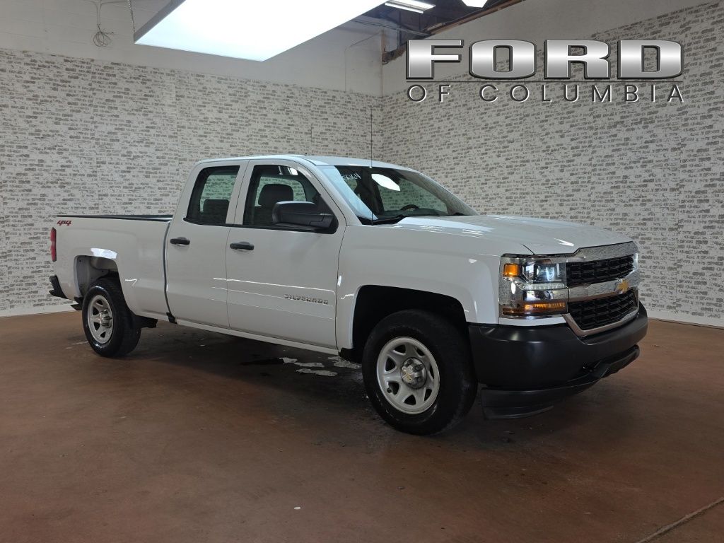Summit White 2019 Chevrolet Silverado 1500 Pickup Truck Four-Wheel Drive 6-Speed Automatic Overdrive