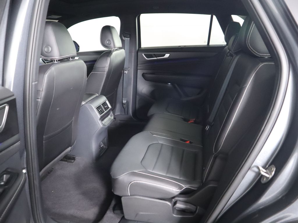 Thumbnail: 2024 Volkswagen Atlas - 21