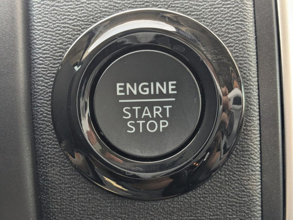 2025 Ford Expedition Active MAX