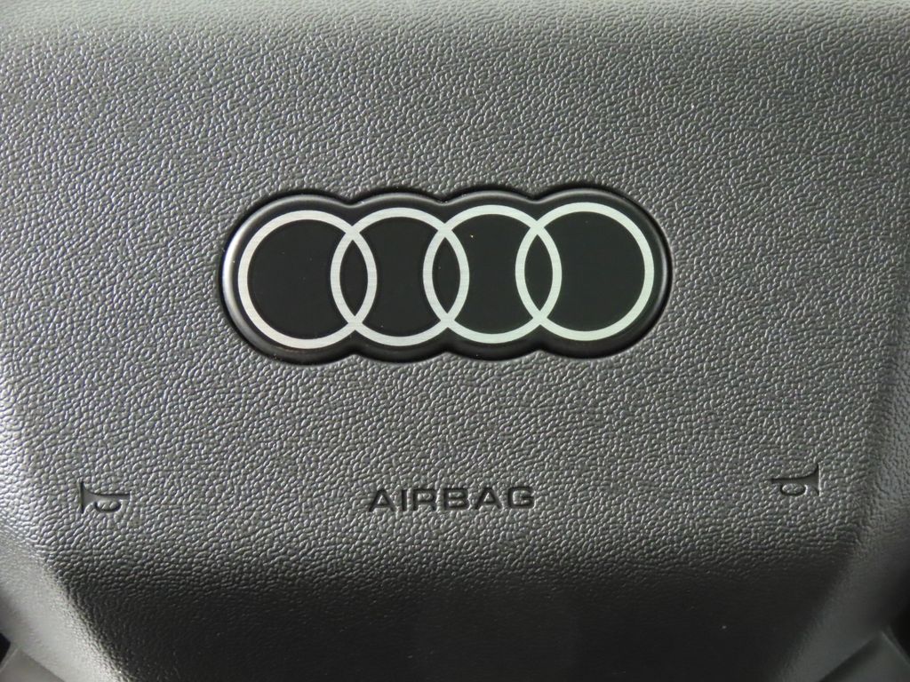 Thumbnail: 2023 Audi Q4 e-tron - 18