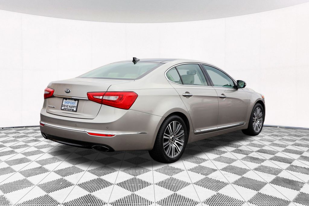 2014 Kia Cadenza Premium 9