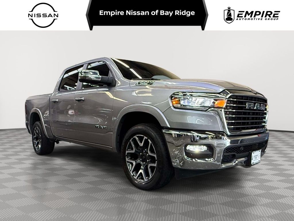 Billet Silver Metallic Clearcoat 2025 RAM 1500 Pickup Truck Four-Wheel Drive 8-Speed Automatic