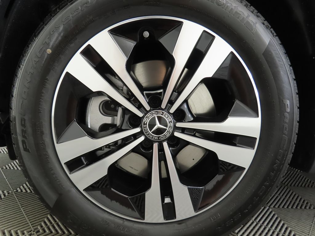 Thumbnail: 2025 Mercedes-Benz GLA - 30