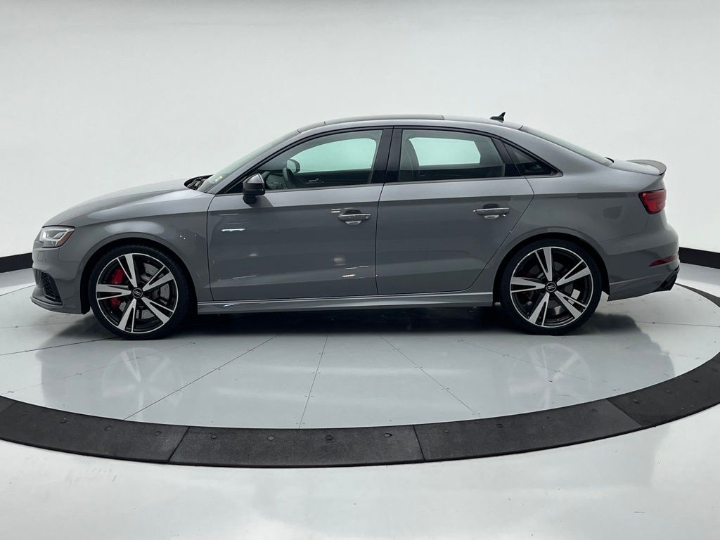 Thumbnail: 2020 Audi RS 3 - 2