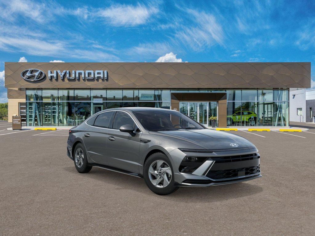 New 2026 Gray Hyundai SE image 2