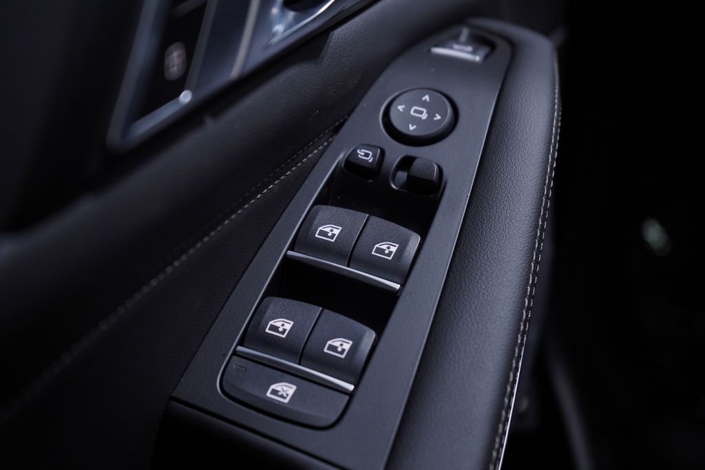 Thumbnail: 2026 BMW X5 - 11