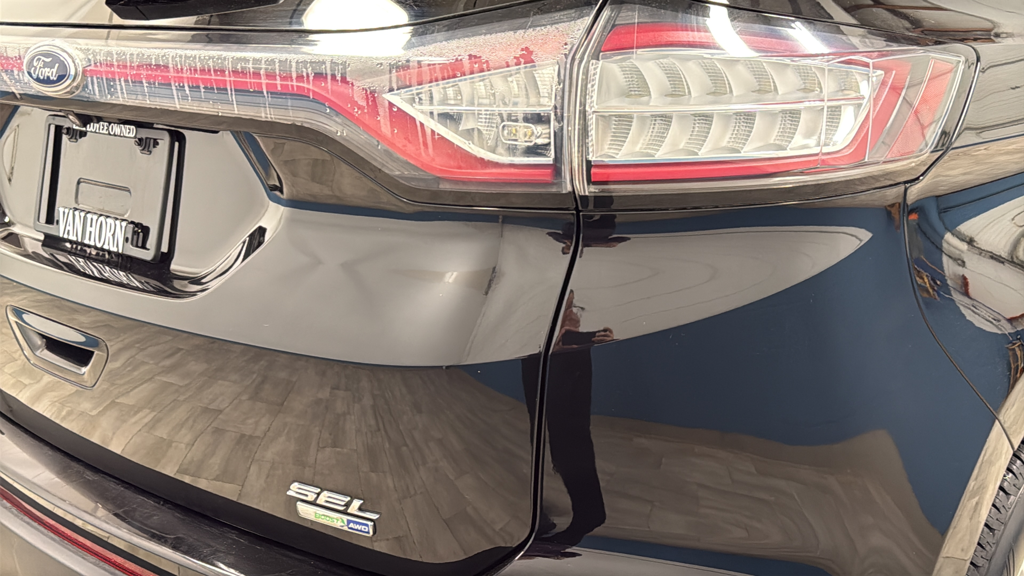Used 2018 Shadow Black Ford SEL image 38