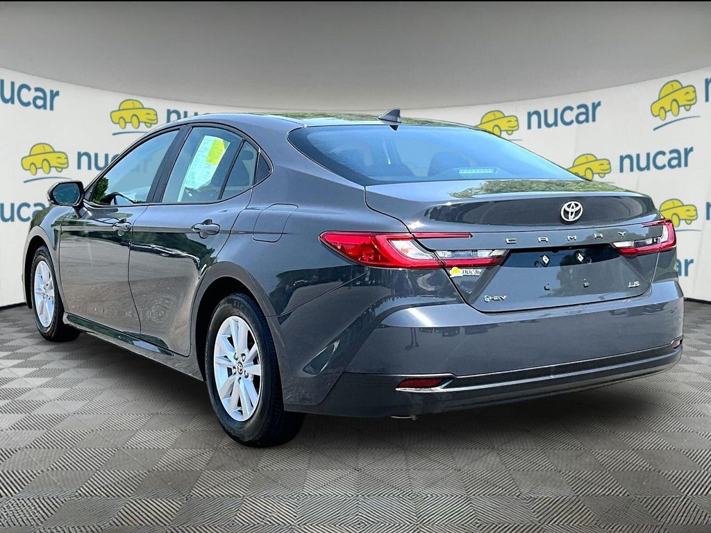 2025 Toyota Camry — photo 4