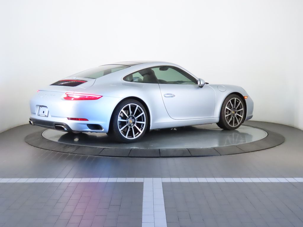 Thumbnail: 2017 Porsche 911 - 7