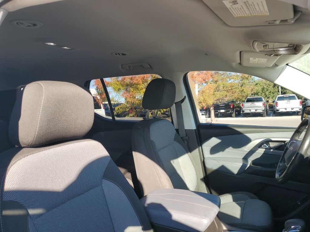 Used Car 2021 Chevrolet Traverse  Lt For Sale Under $25,000 In Austin, Texas