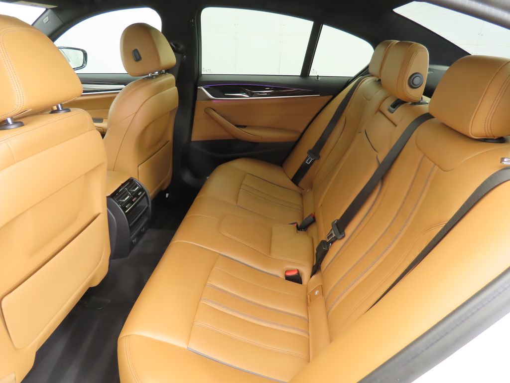 Thumbnail: 2019 BMW 5 Series - 22