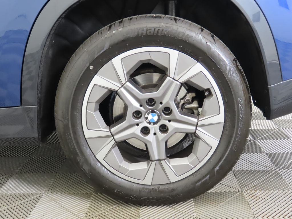 Thumbnail: 2025 BMW X1 - 31