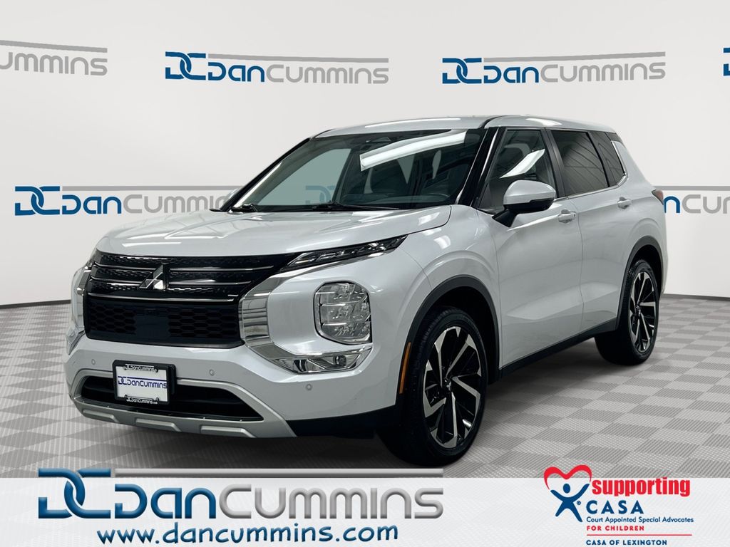  2024 Mitsubishi Outlander SE FWD   