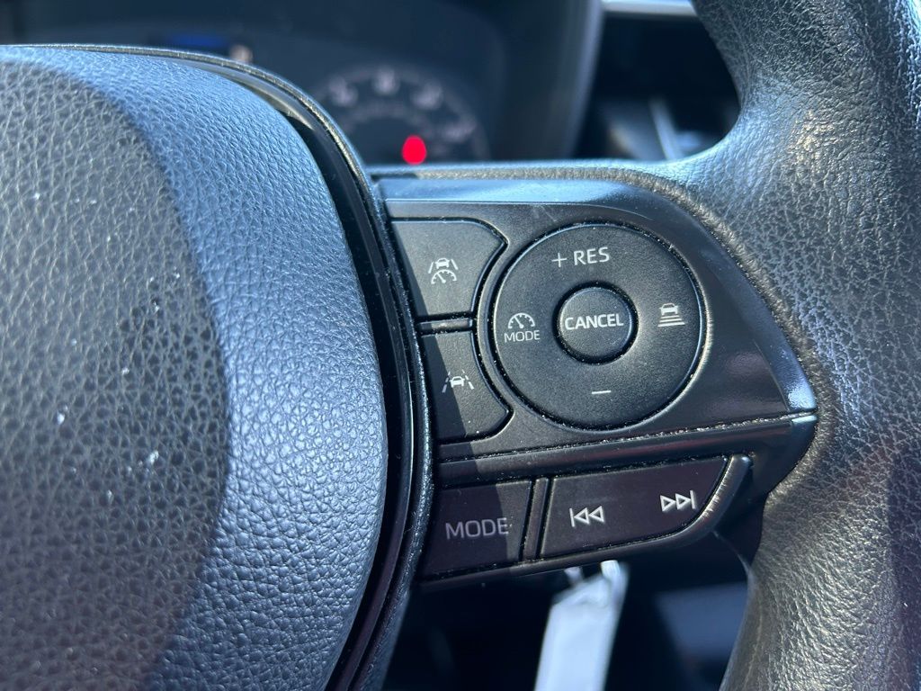 Thumbnail: 2023 Toyota Corolla - 17