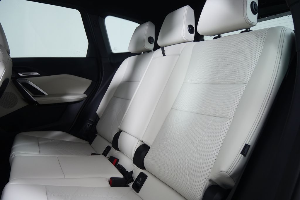 Thumbnail: 2026 BMW X1 - 15