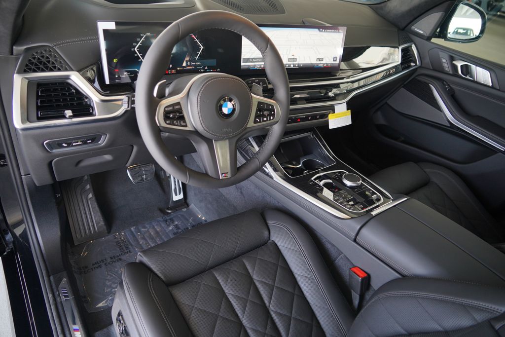Thumbnail: 2027 BMW X7 - 11