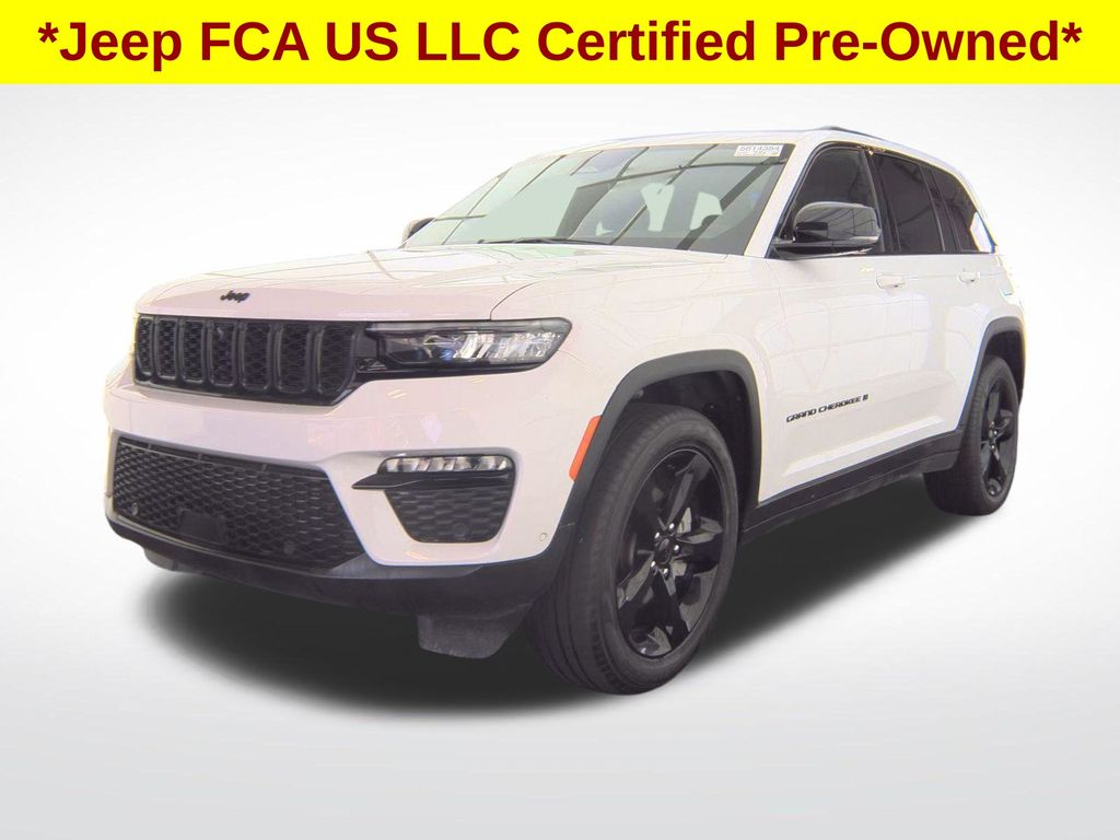 2025 Bright White Clearcoat Jeep Grand Cherokee Limited 4X4 SUV