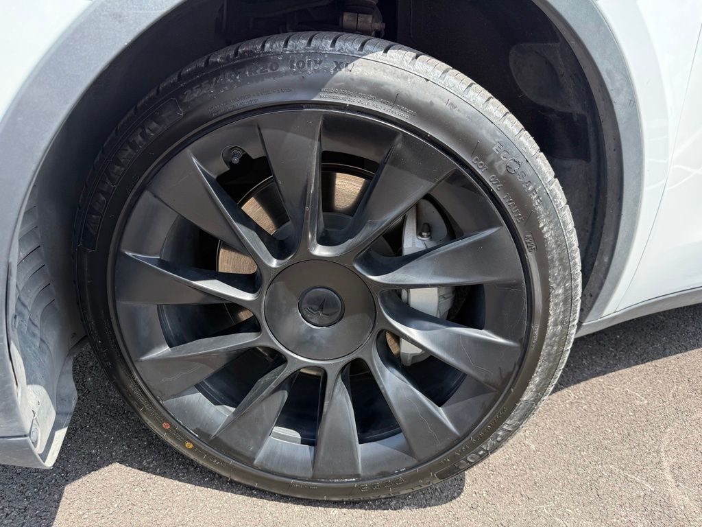 Thumbnail: 2023 Tesla Model Y - 9