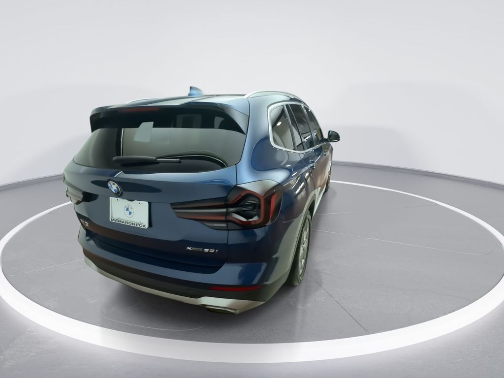 2022 BMW X3 xDrive30i 8