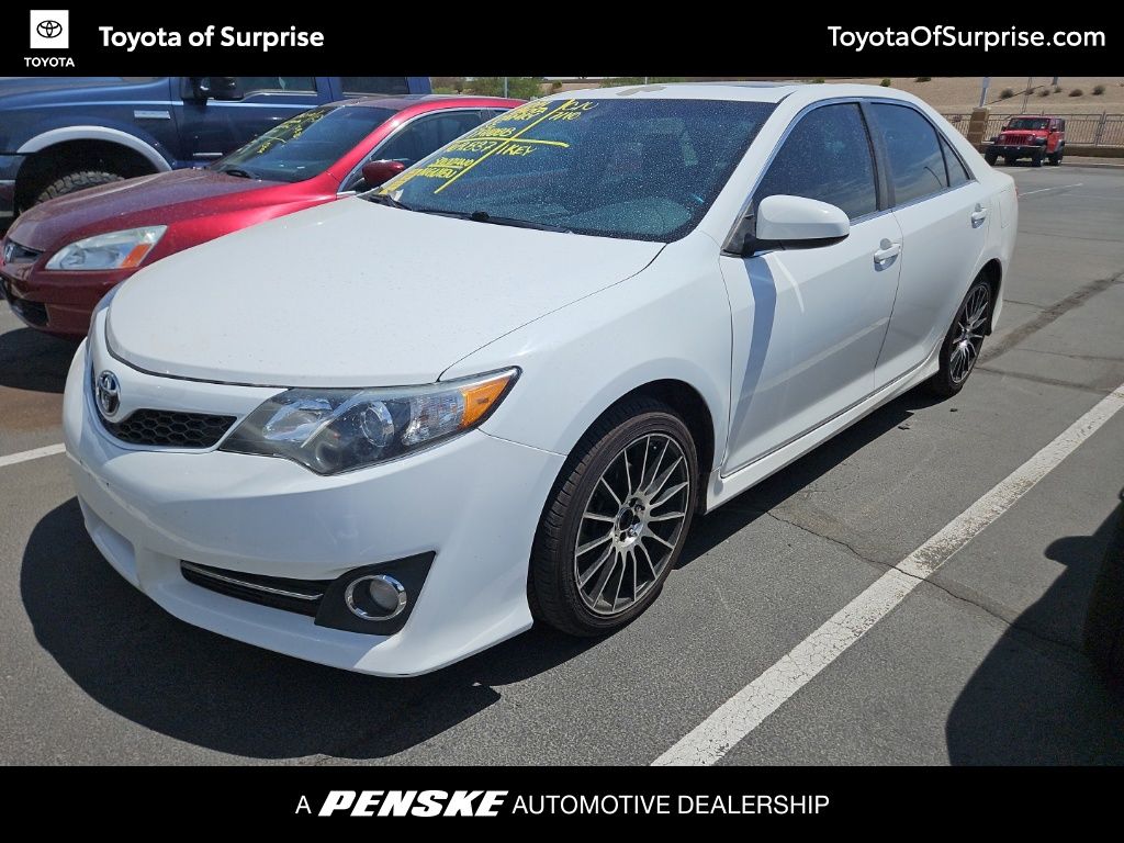 2014 Toyota Camry SE -
                  Surprise, AZ