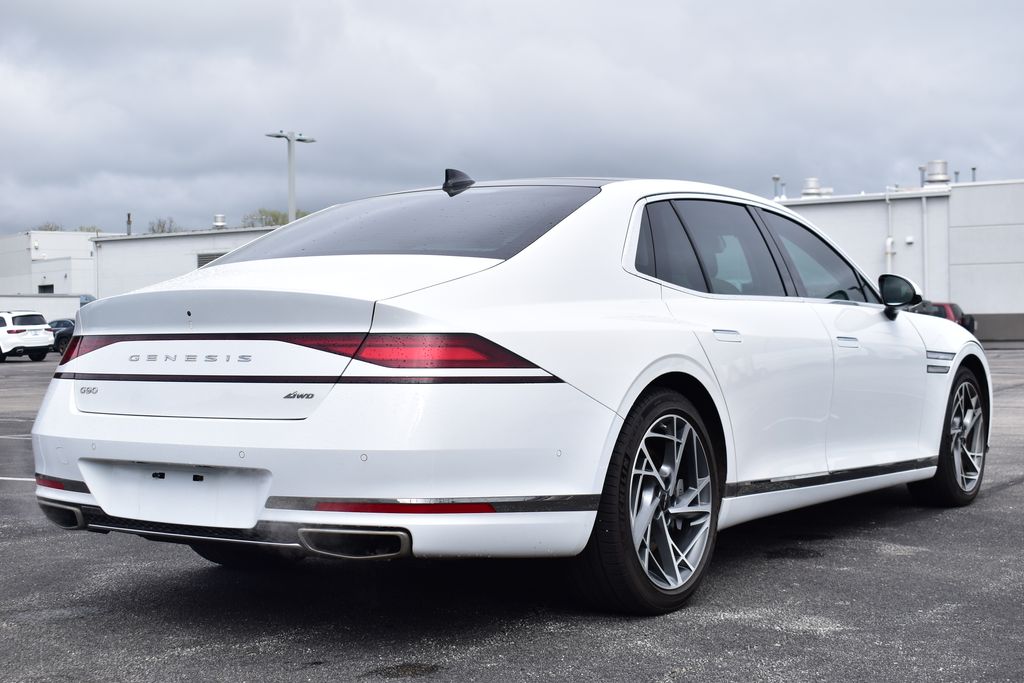 2023 Genesis G90  5
