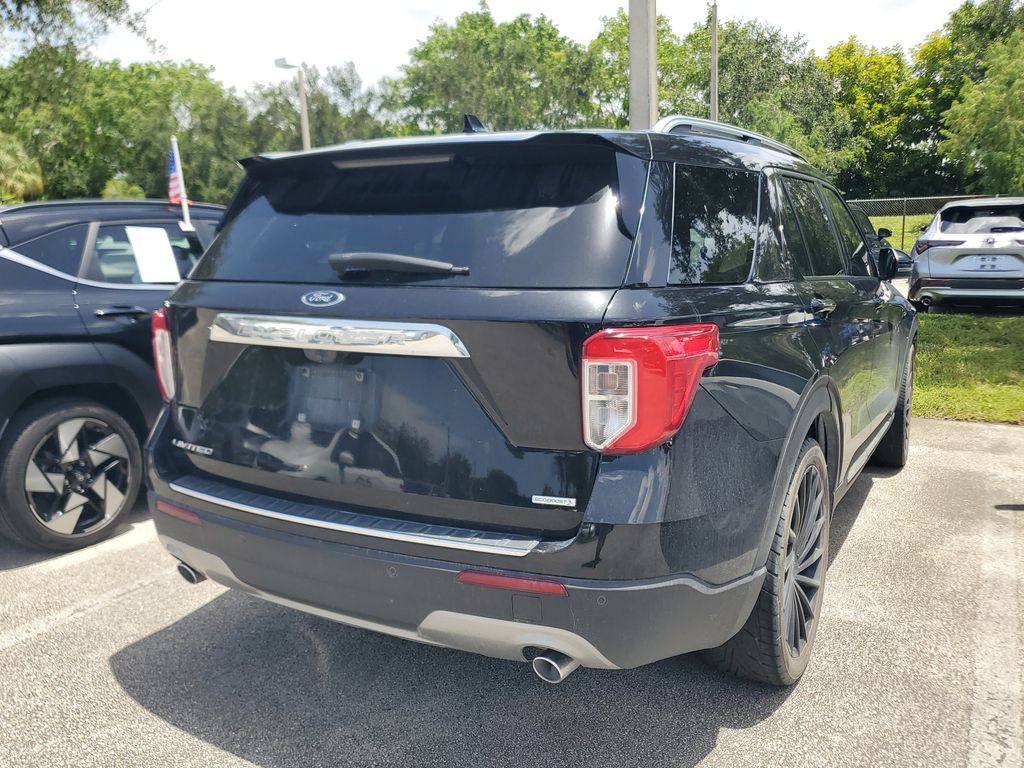 2020 Ford Explorer