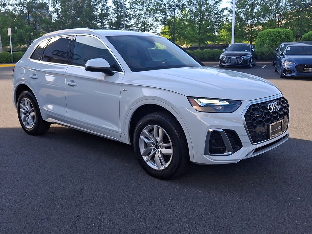 Thumbnail: 2023 Audi Q5 - 3