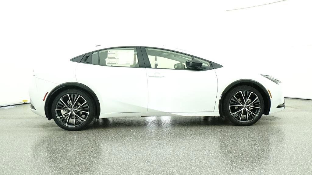 Thumbnail: 2026 Toyota Prius - 13