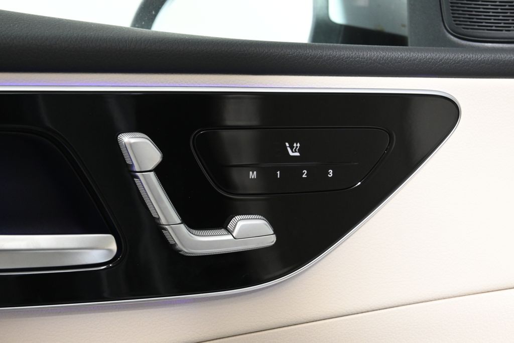 Thumbnail: 2025 Mercedes-Benz C-Class - 24