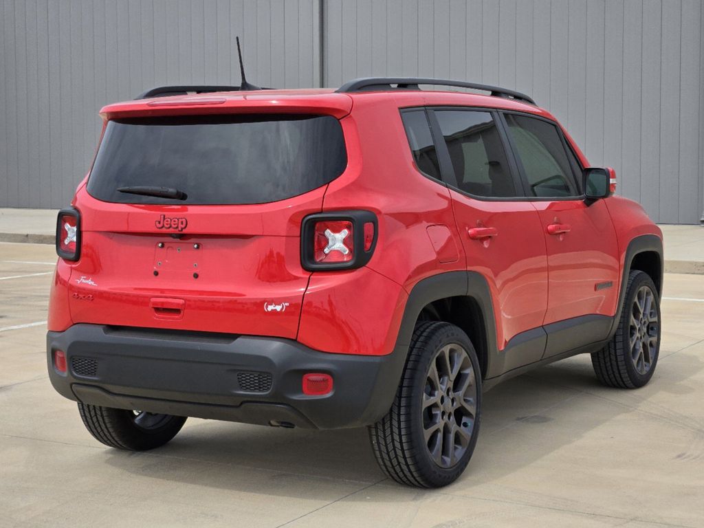 2023 Jeep Renegade  4