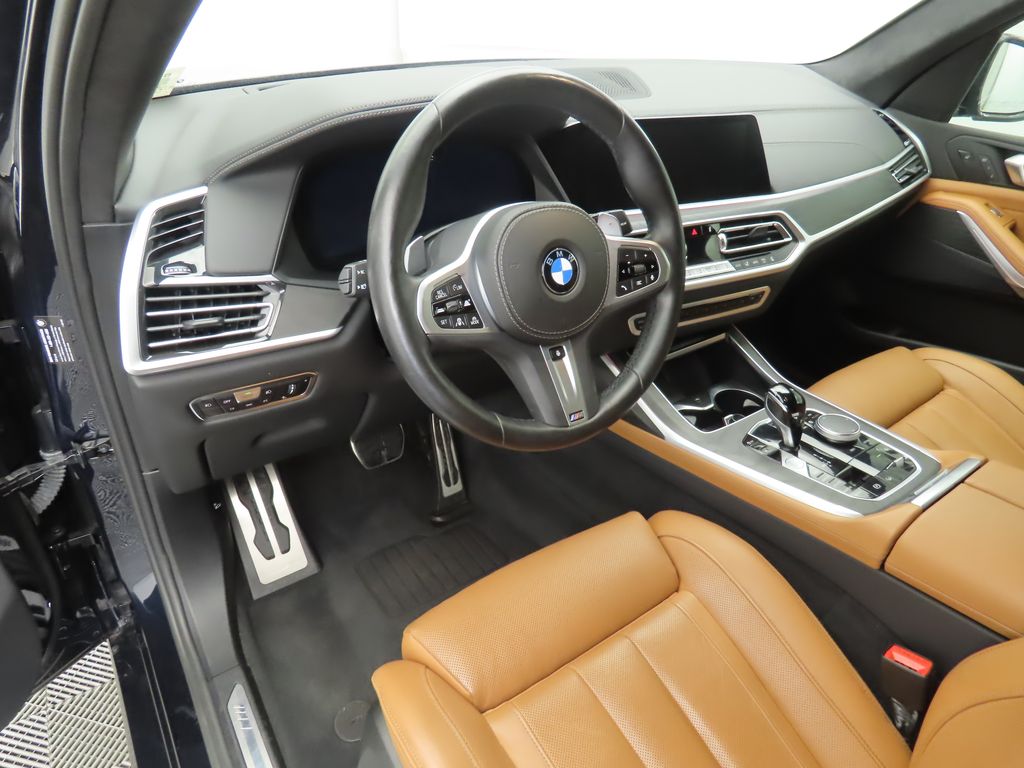 Thumbnail: 2022 BMW X7 - 9