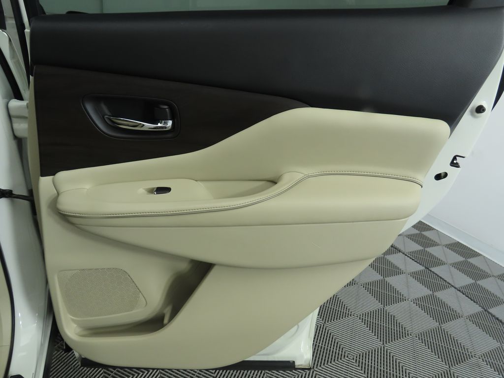 2019 Nissan Murano Platinum 28