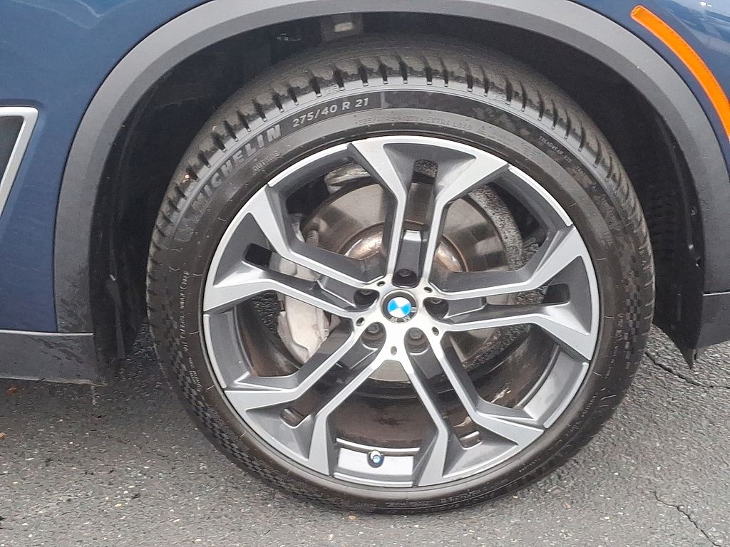 Thumbnail: 2023 BMW X5 - 8