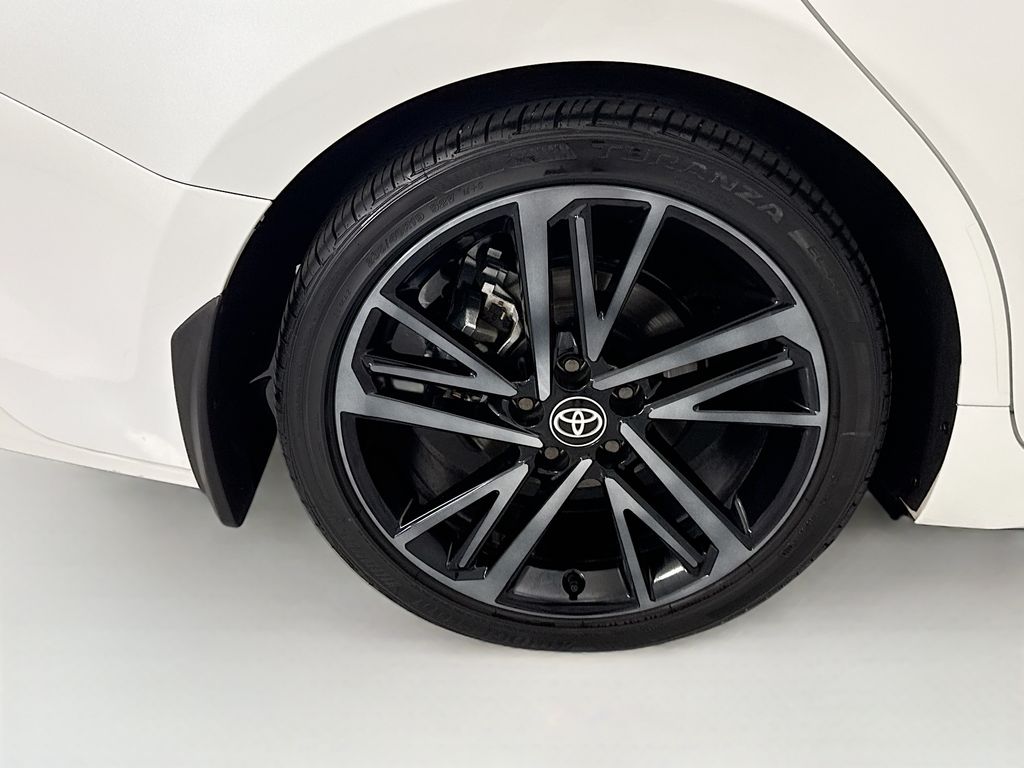 Thumbnail: 2025 Toyota Camry - 31