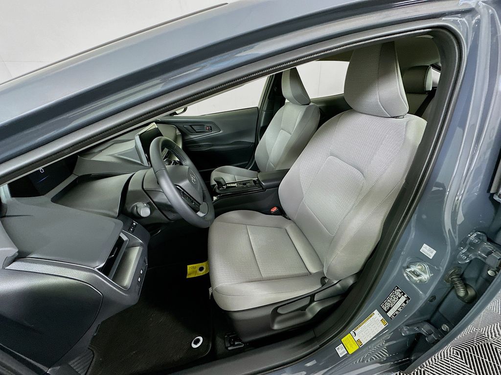 Thumbnail: 2024 Toyota Prius - 21