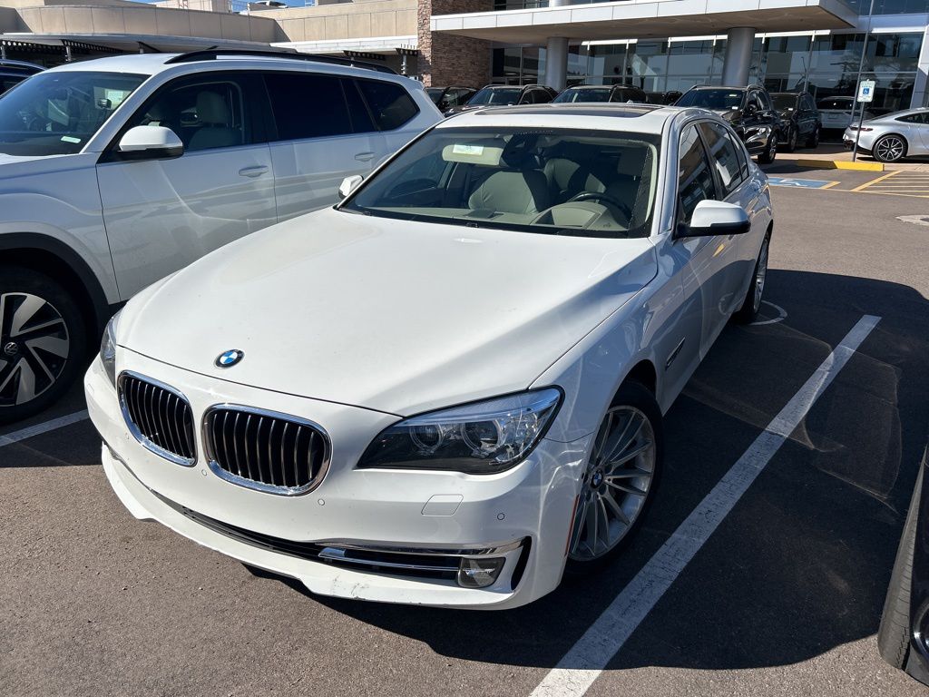 Thumbnail: 2014 BMW 7 Series - 3