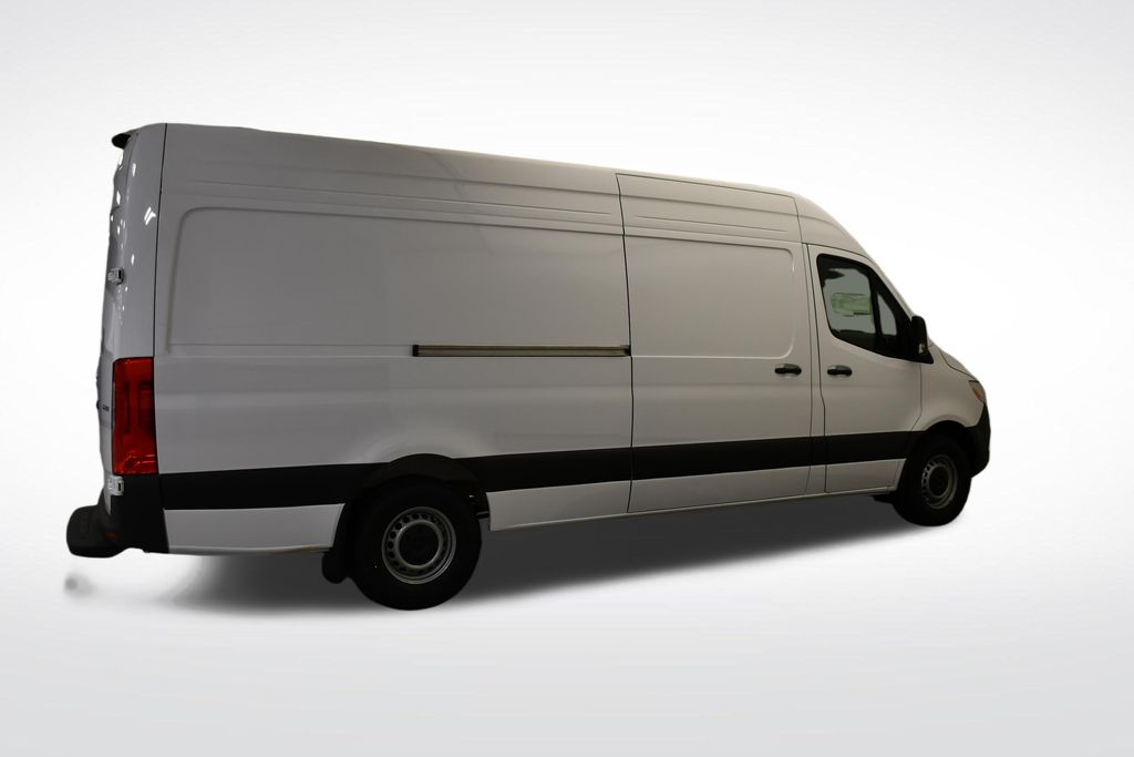 Thumbnail: 2026 Mercedes-Benz Sprinter - 9
