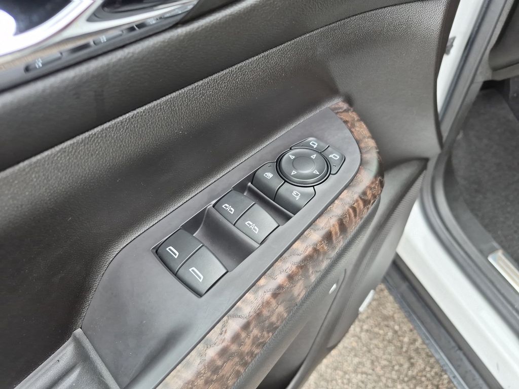 Used Car 2022 Gmc Acadia  Tnf26 For Sale Under $40,000 In Austin, Texas