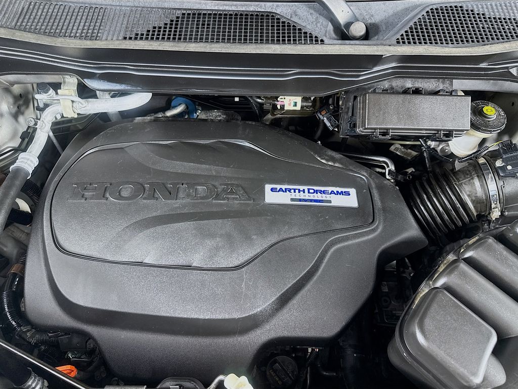 Used Car 2016 Honda Pilot  Touring For Sale Under $12,000 In Austin, Texas