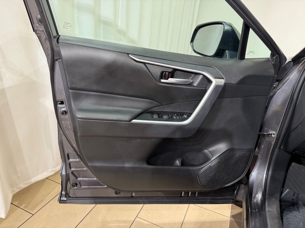 Thumbnail: 2024 Toyota RAV4 - 15