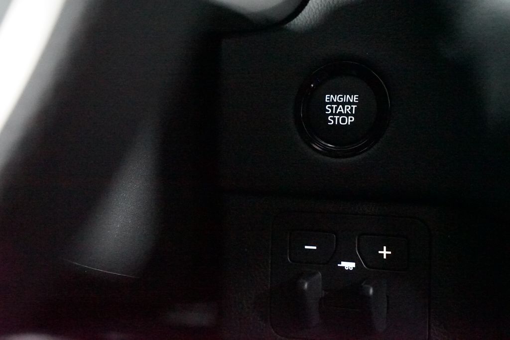 Thumbnail: 2026 Toyota Tundra - 24