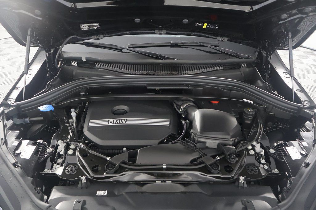 2025 BMW X2 xDrive28i 9