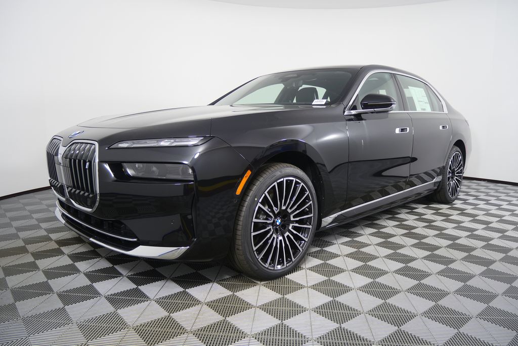 Thumbnail: 2026 BMW i7 - 8