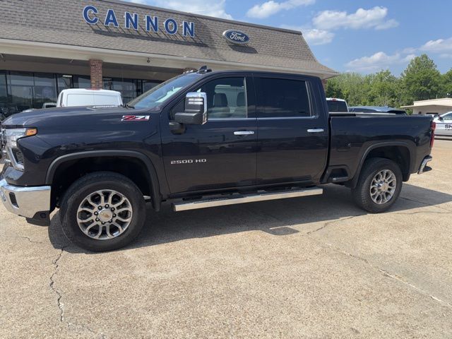Dark Ash Metallic 2024 Chevrolet Silverado 2500HD Pickup Truck Four-Wheel Drive Automatic
