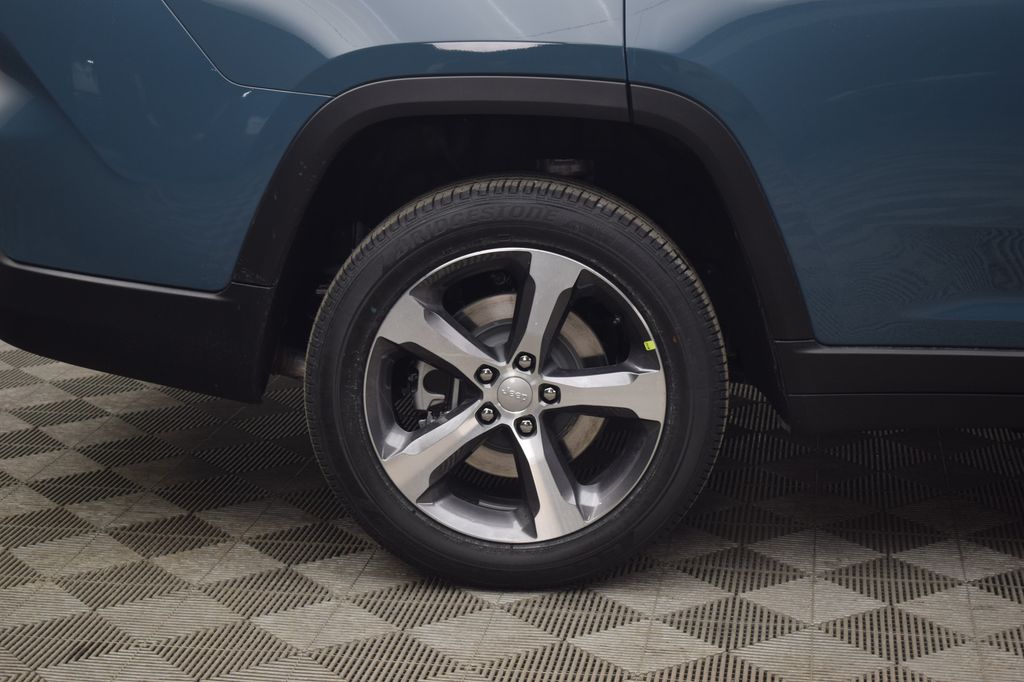 new 2026 Jeep Grand Cherokee L car, priced at $49,780