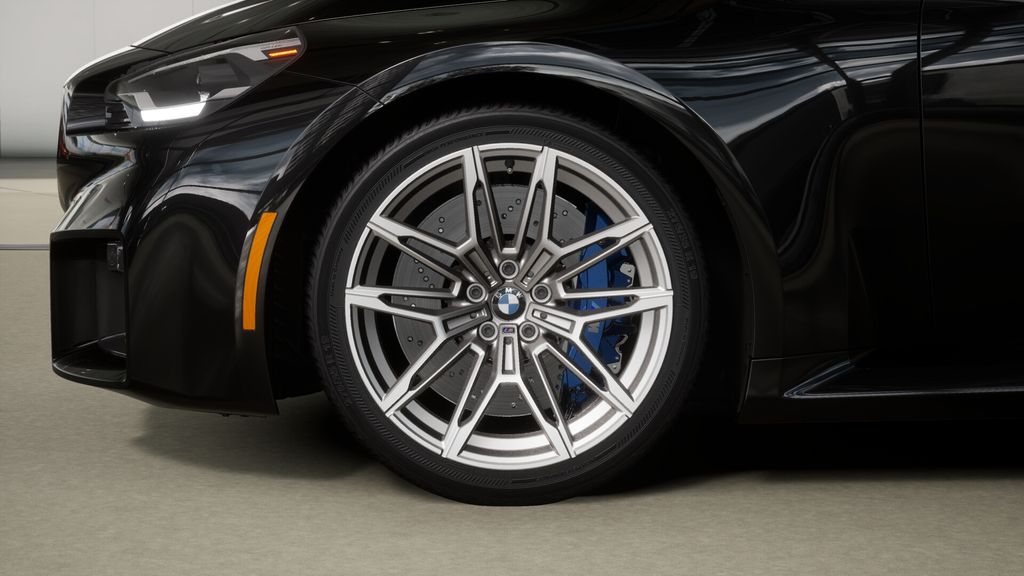 Thumbnail: 2025 BMW M2 - 7